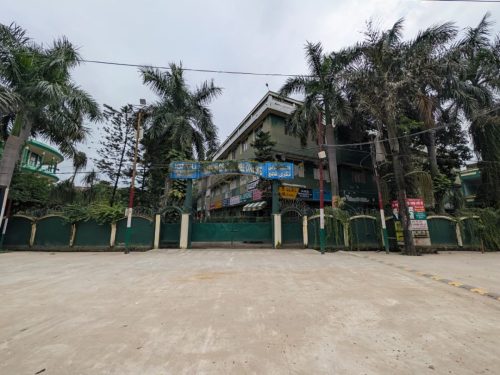 COLLEGE GATE
